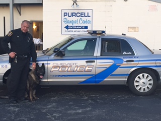 Cheviot Police office Jeff and his companion dog Charlie visiting the lodge for a demonstration of the work they do. 