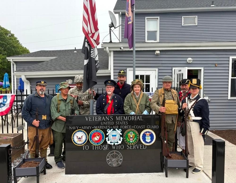 On May 23, 2026  members of New Haven Elks Lodge #25 participated in the North Haven Memorial Day Parade 