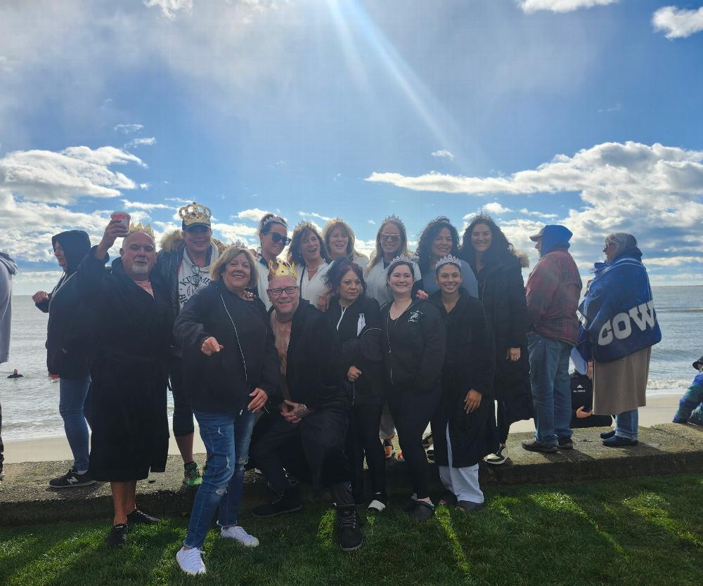 Penguin Plunge 2025 to support Special Olympics CT, November 16, 2025. Thirteen Lodge 25 members taking the plunge and the many members who came to support them at Westbrook lodge 1784.