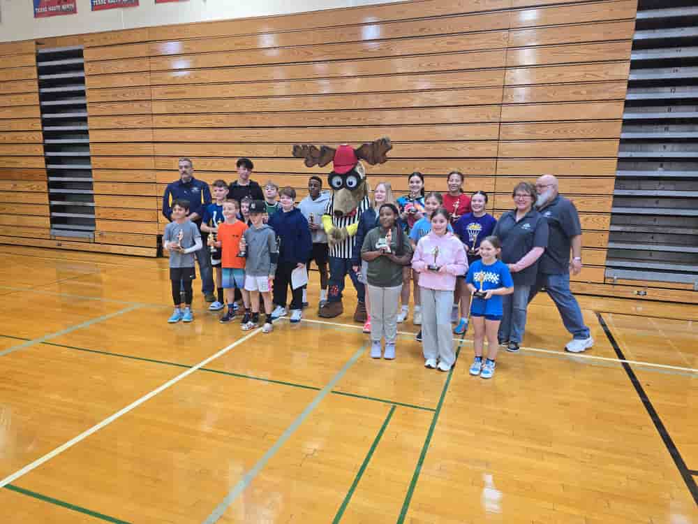 Elks 86 Hoop Shoot Workers and Winners