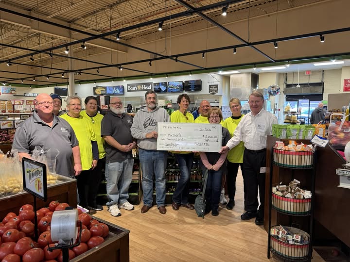 Spotlight Grant for Manna from Seven at Baesler's Market