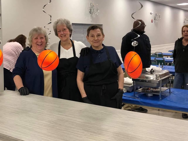 Hoop Shoot Kitchen Volunteers 2019