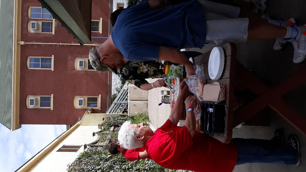 Veterans Committee RRU BBQ Lunch Line.