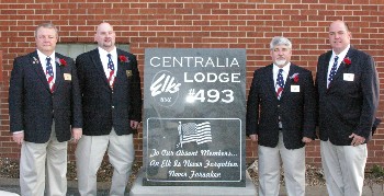 <b><h2>Monument with 2013-14 Officers</h2></b>