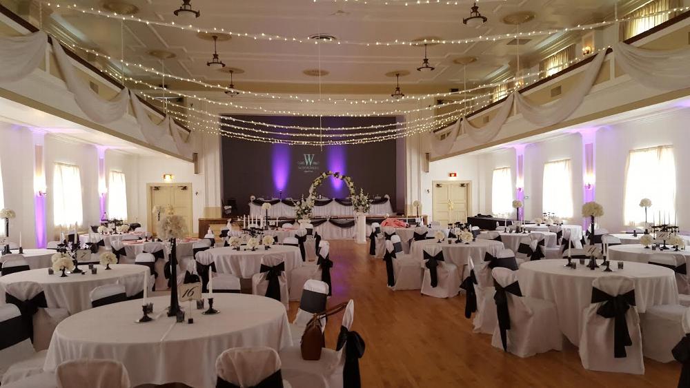 Ballroom with lighting options