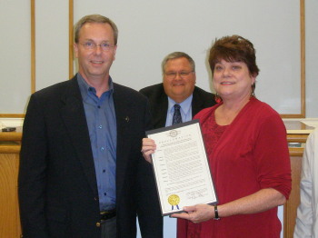 EXALTED RULER STEPHANIE RADFORD RECEIVES PROCLAMATION FROM MAYOR DAN ELDRIDGE WITH CHAIRMAN GREG MATHERLY LOOKING ON SEPTEMBER 24, 2012