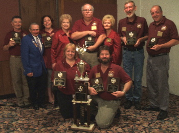 Porterville takes it all at District 2007 Ritual Contest.  L-R Lester Darazs, Bob Sahlberg, Kelly Tinney, Johnny Tillery, Harry Gloth, Joyce Gloth, Richard Lamb, Ric Marain. Front Row Kim and Gene Day