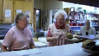 JC Ribs  Carol Hogeland, Lois Hoyer and Juanita Cummins in the kitchen AGAIN
September 2, 2006