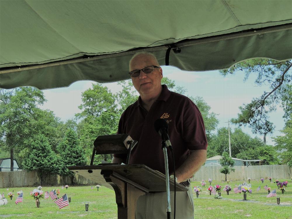 Jim Forgey, Exalted Ruler speaking at Flag Day 2017 ceremony 