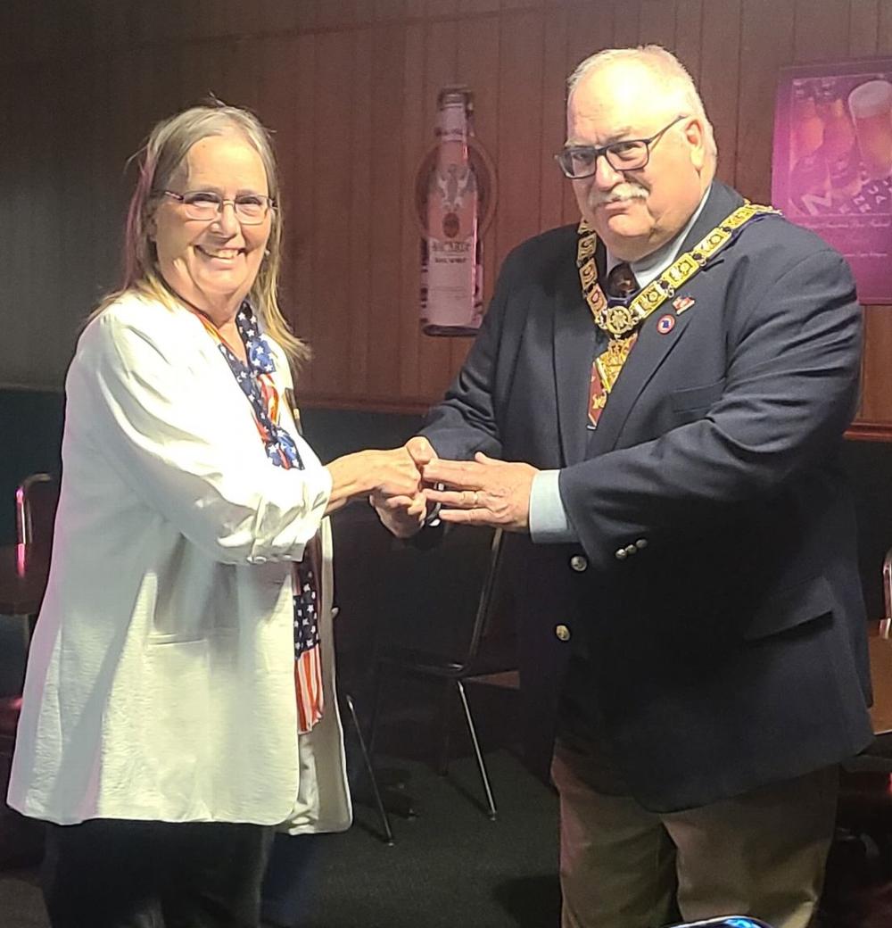 Bruce Tinkham installed as Exalted Ruler and congratulated by State First Vice President Jane Berggren in 2021.