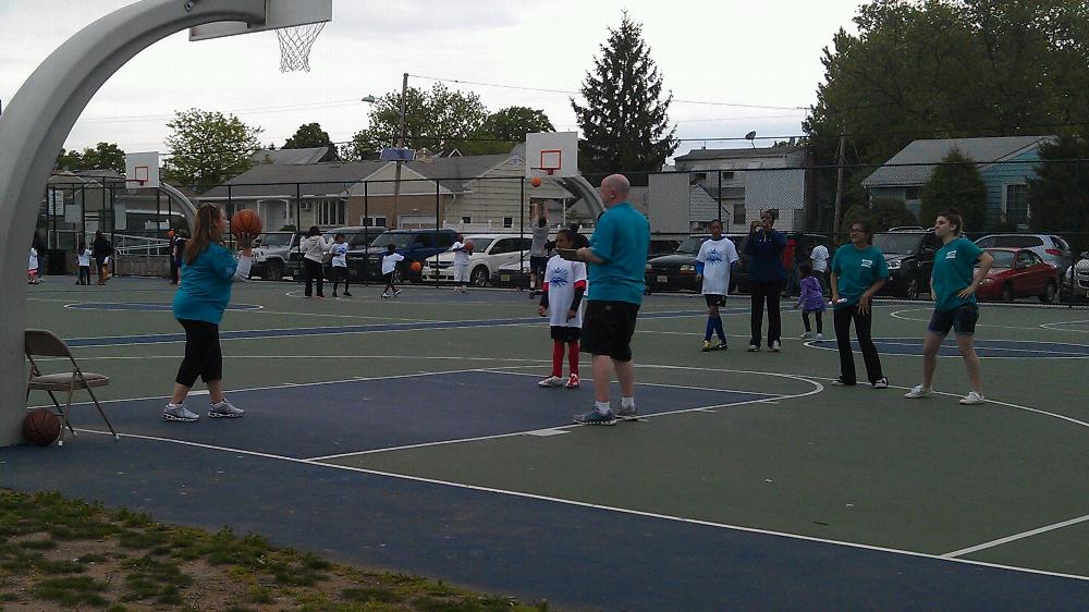 Members Kath and Mike working Hoop shoot with some Antlers assisting