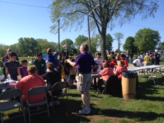 State President Pete Smith addressing the crowd