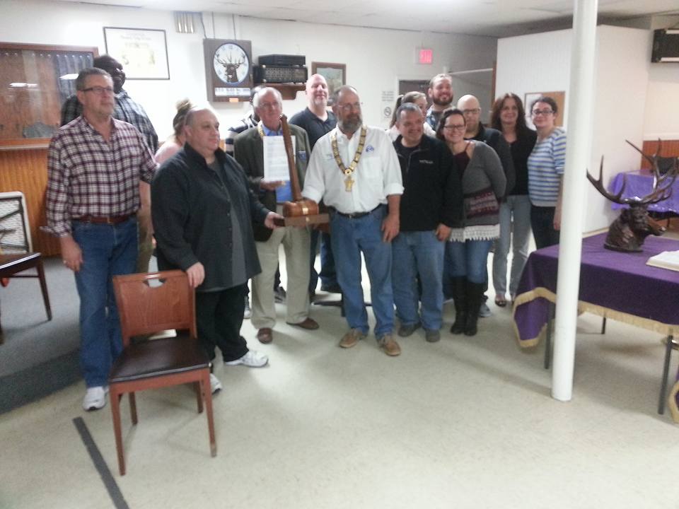 The Traveling Gavel is ours!  On Tuesday, 7 Feb 2017, our ER (Matt Briggs) led a delegation of 10 Elks to Broadneck Lodge and "captured" the gavel.  Let's see how long we keep it. 