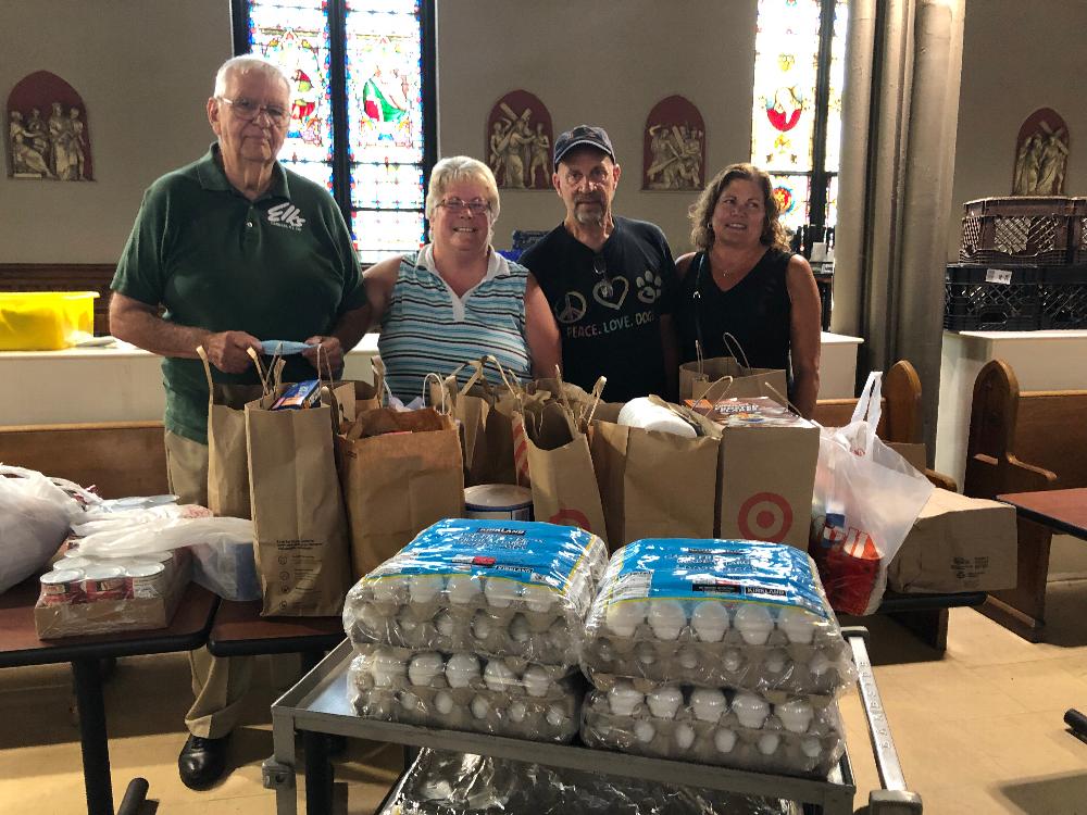 Camillus Elks Lodge #2367 continues to give back to the community. Camillus Elks took on a month long lodge event to have a food canned drive for the Samaritan Center where our own Exalted Ruler Jay Mason volunteers on a regular basis. And doing what our lodge always does, they stepped up and did an amazing job. 