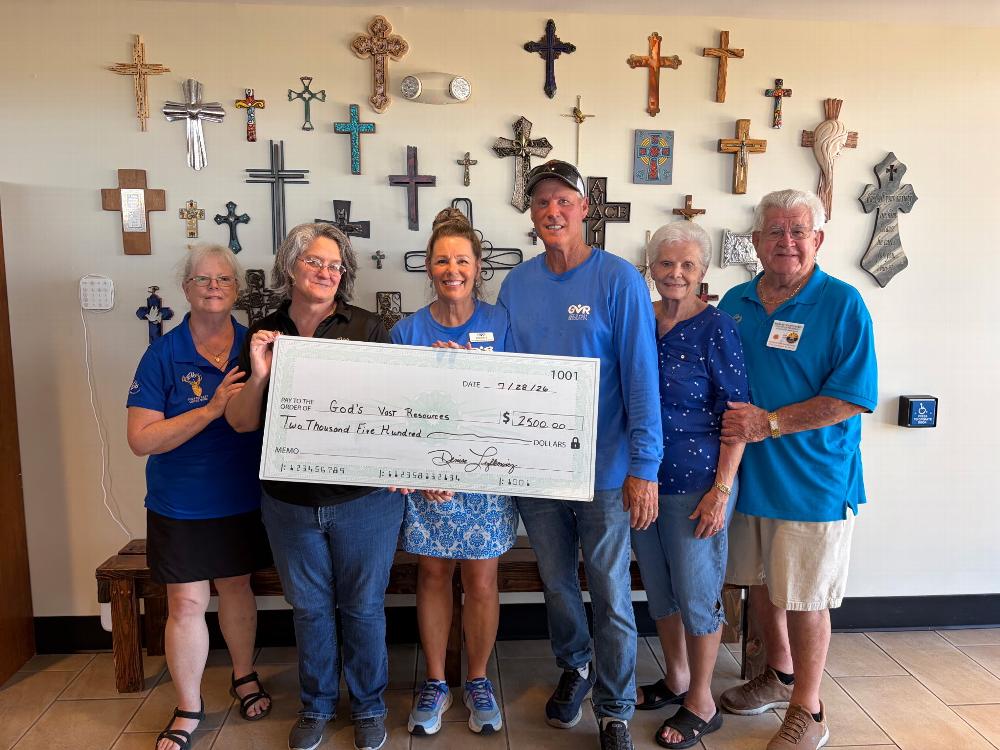 Brigid Sherbo Veterans Committee Co-Chair, Tina Swope Leading Knight, Debbie and Mark Struble (God's Vast Resources) Joann Botkin, and Rich Botkin PSP donate $2,500.00 from Gratitude Grant to God's Vast Resources a local food panty serving our community.