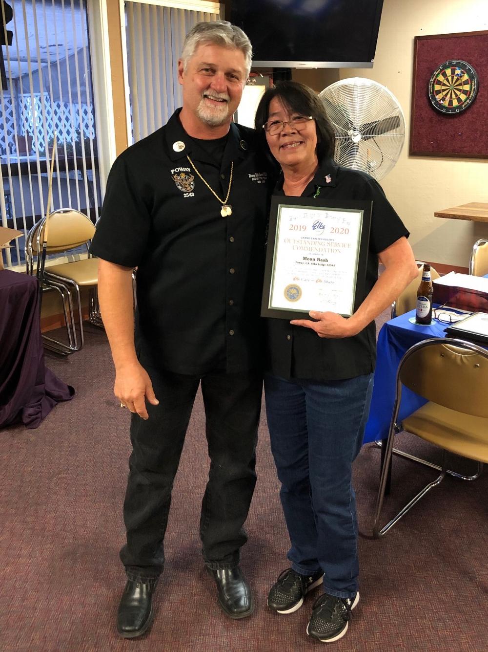 Moon Rash receiving a Grand Lodge Award for her volunteer spirit 3.14.2020 at the ER Awards Dinner from ER Dave Mullett,PER. 
Congratulations!