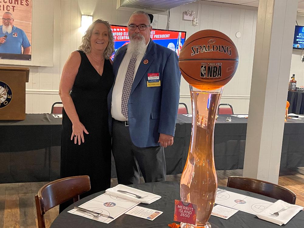 Eric with Robin.  Sanford made some pretty awesome centerpieces!