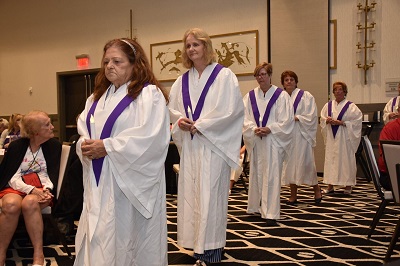 Laura Cardine from MI Elks #2650 participating in the FLOE Memorial Service for our departed sisters.