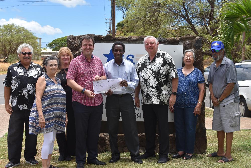 Left to Right:  Steve Romano, Linda Merchant, Christian Romano, Gregg Williams, Kinsey McFadden, David Daggett, Jean Boyle, Joseph Penn.
On 7/08/2021 our members, Steve, Christian, Linda, Kinsey, David, Jean and Joseph presented the Spotlight Grant check for $2,000 to U.S. VETS Shelter in Kapolei.  Excepting for the U.S. VETS was
Gregg Williams.
