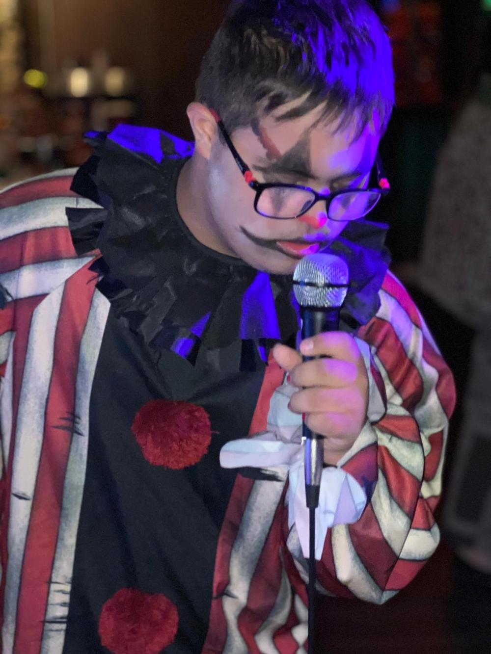 Karaoke Clown