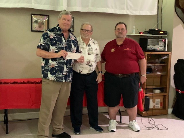 December 2022 - Jim Siriani representing Family Promise of Brevard accepting a $4,000.00 Donation.
Funds from Gratitude Grants, Beacon Grant and Viera Lodge Funds.